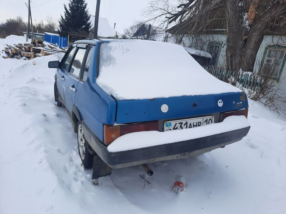 Продам машину Ваз21099