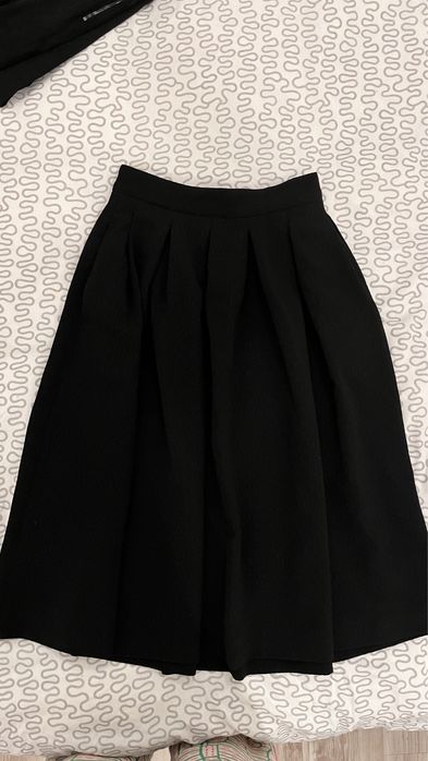 Fuste alb/negru si neagra, marimea S, noi