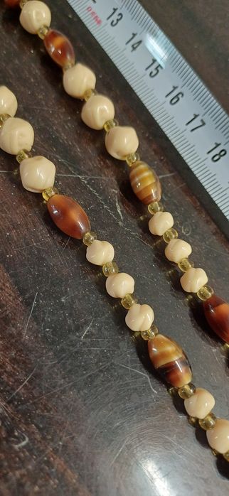 Стара огърлица с кехлибар!