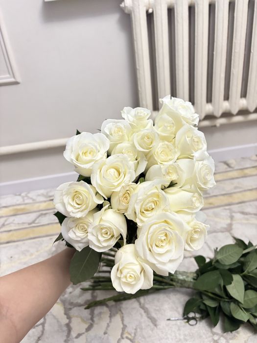 21 штук ак роза гул сатылады