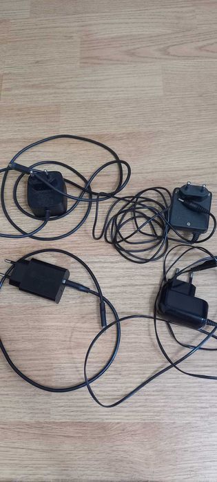 Incarcatoare telefoane impecabile