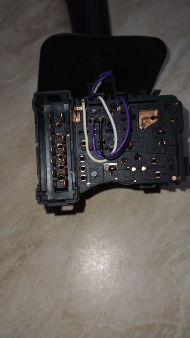 Bloc lumini Logan model cu proiectoare și o scrumieră