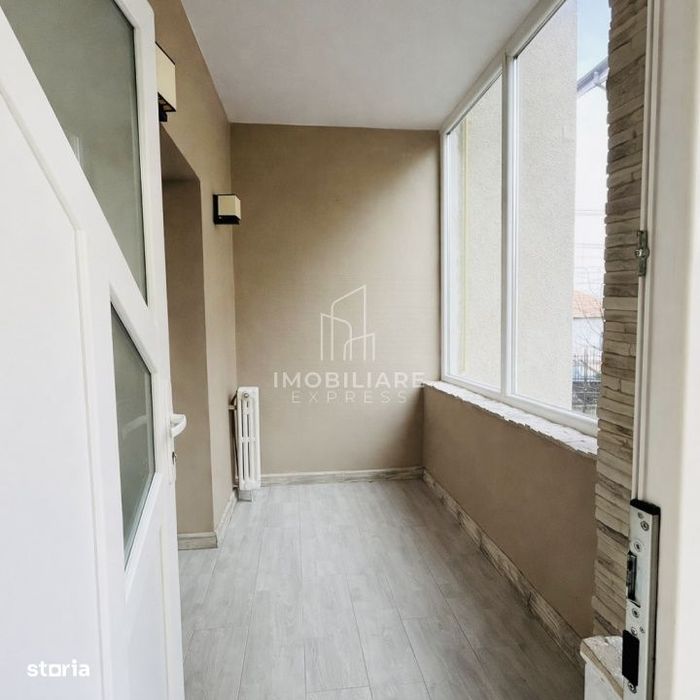 Apartament 180 mp Garaj si curte proprie | Andrei Muresanu