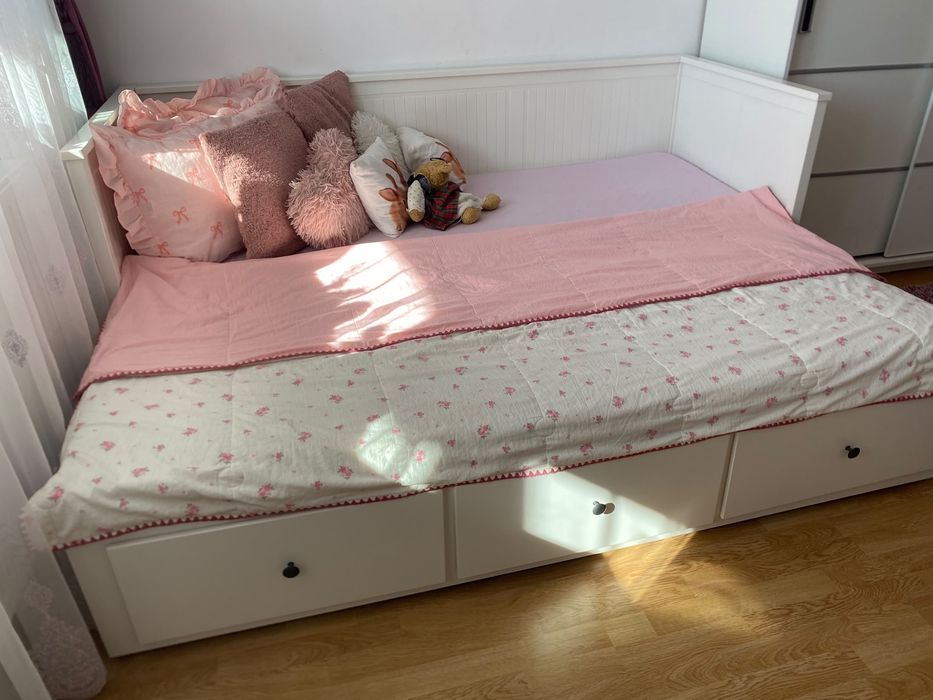 Vand pat mare divan
