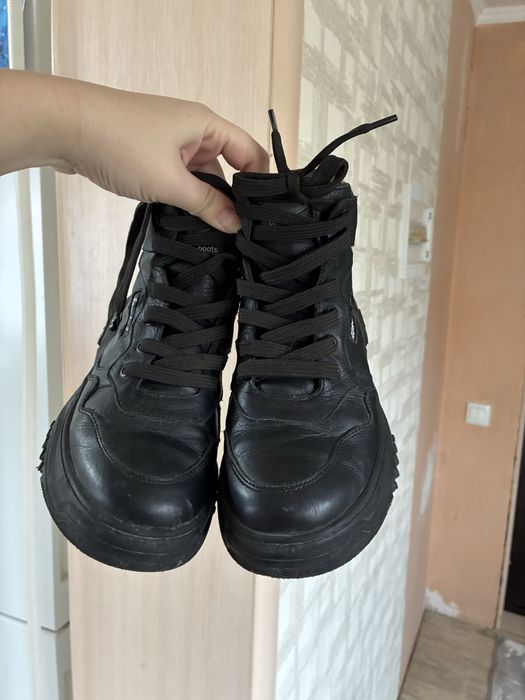 Продам ботинки осень/весна