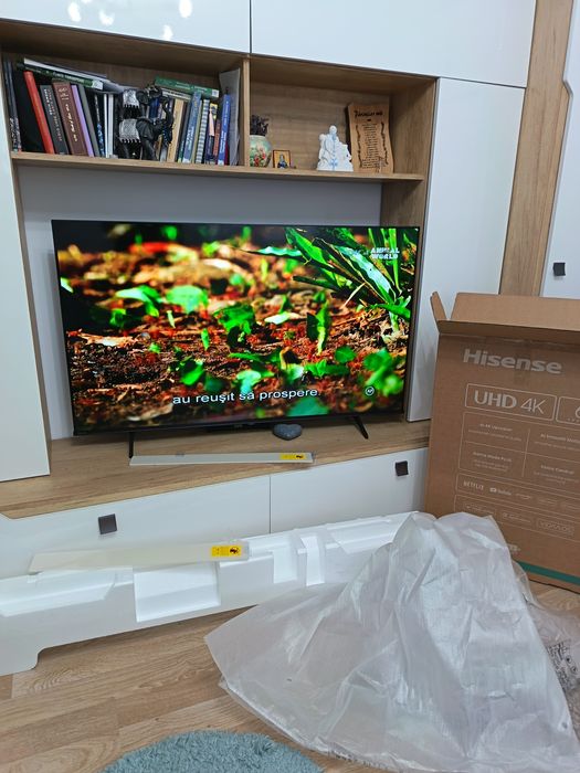 Smart Tv Hisense UHD 4 K  146 cm