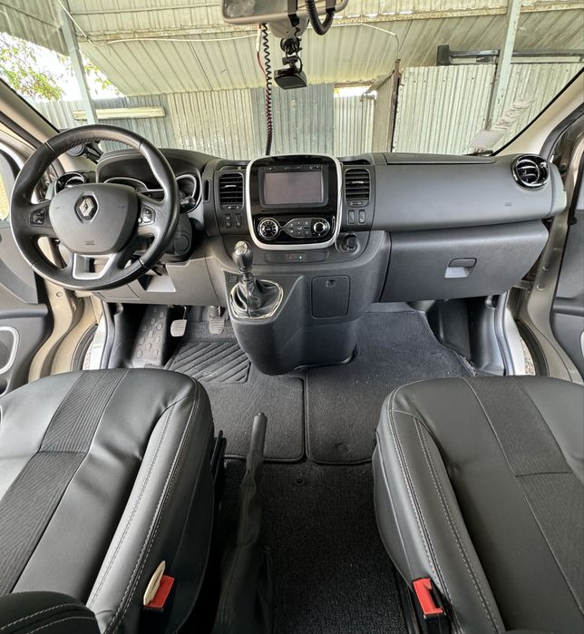 RENAULT  trafic  “SPACECLASS”  2018 Individual   8+1