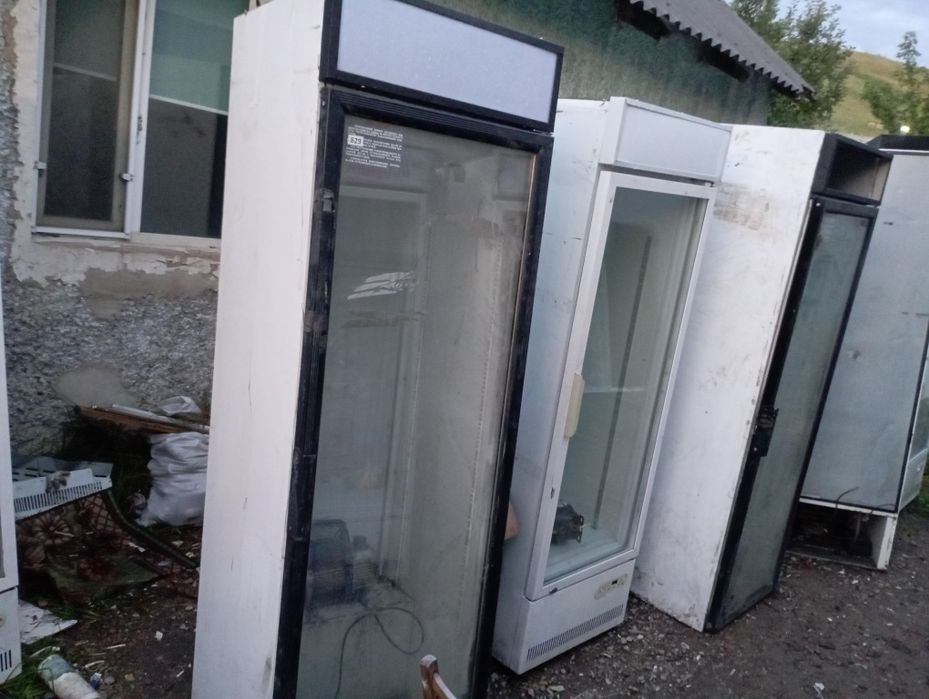 Холодильник витринный