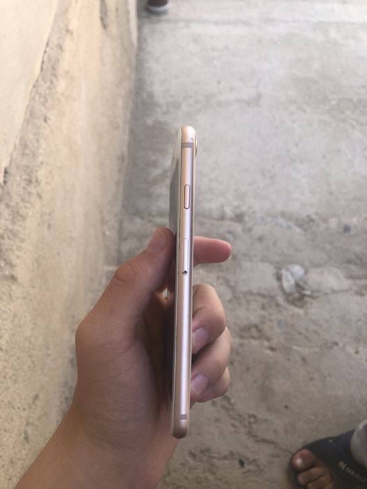 Iphone 8 xotira 64 yomkist 100