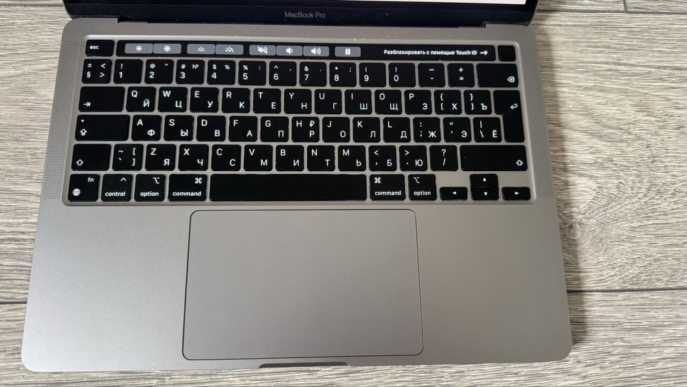 Macbook Pro 13-inch m2 chip 2022 года