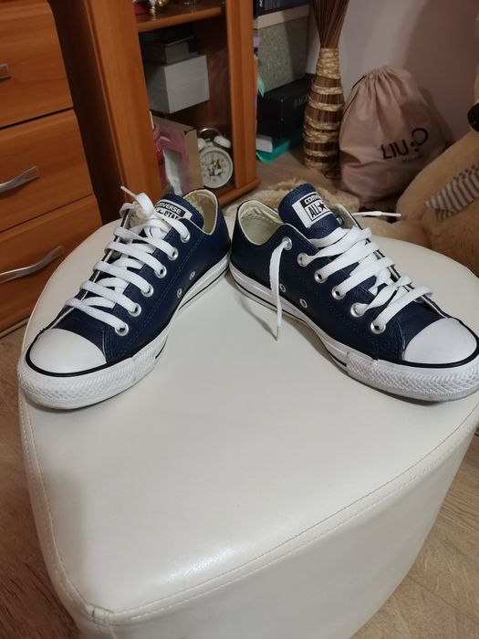 Tenisi Converse in stare excelenta