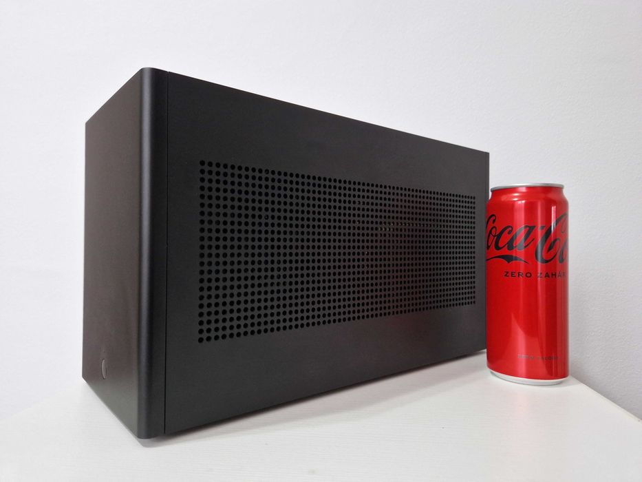 Unitate PC mITX AMD 3700x Placa Video 5700XT 32GB DDR4 3200