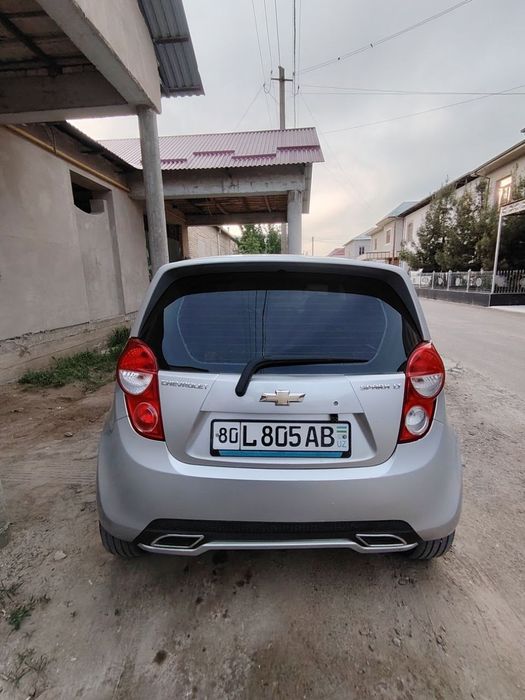 Спарк сотилади.Бухоро шахрида