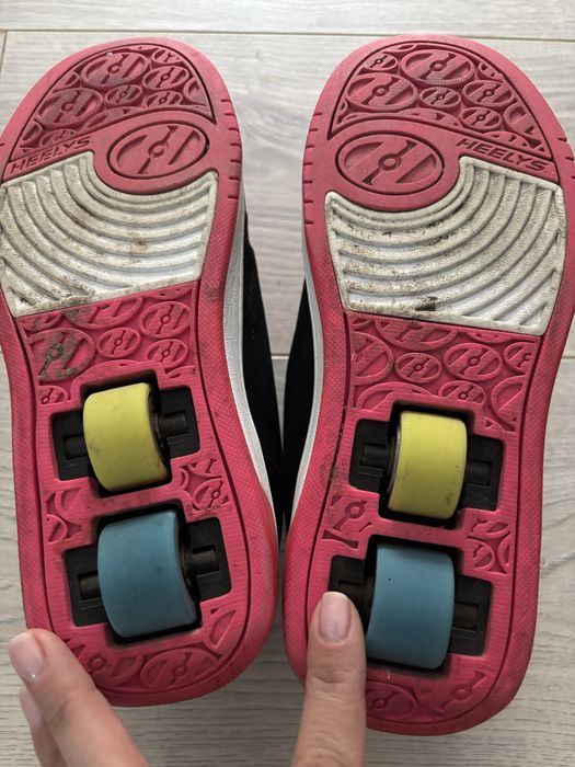 Pantofi sport cu role Heelys nr 34