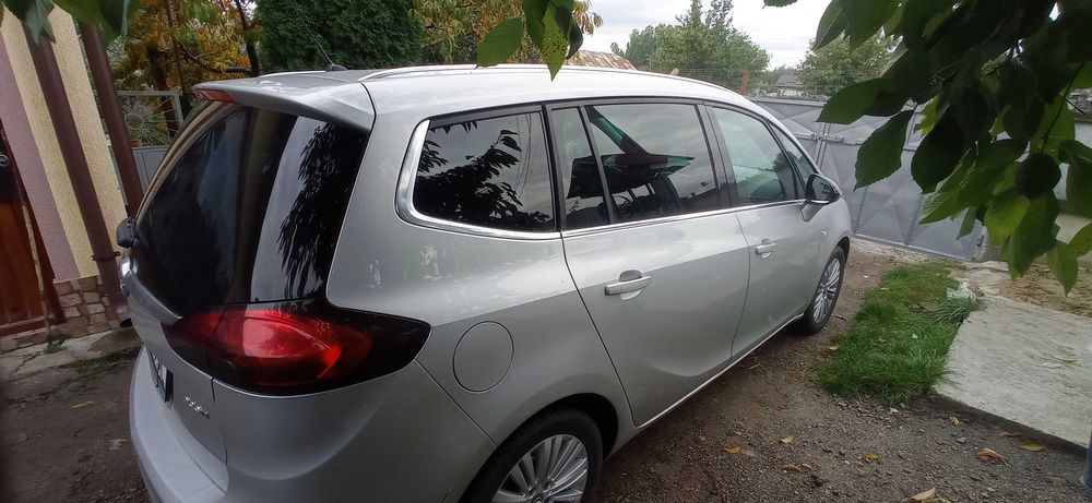 Vând Opel Zafira Tourer 1.6 CDTI ecoFLEX Start/Stop