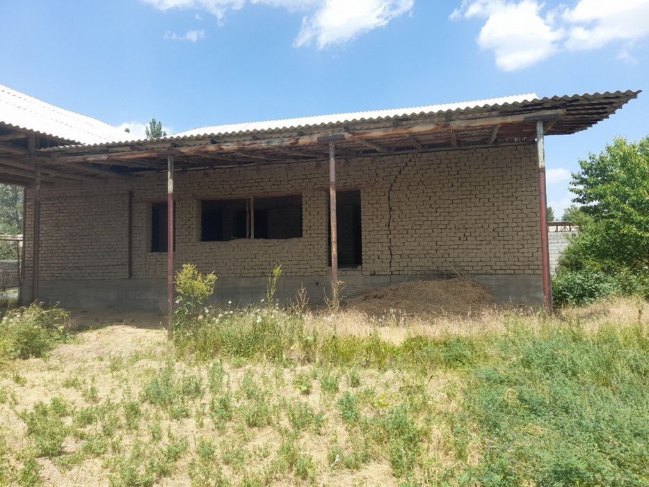 Участка сотилади