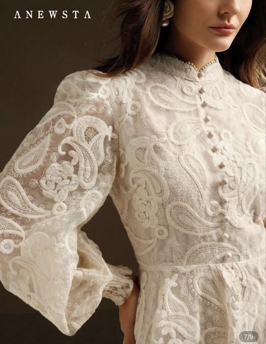 Дантелена  рокля