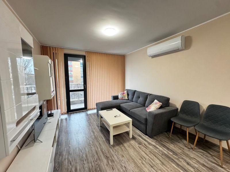 Двустаен апартамент в ж.к. Гео Милев