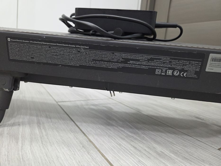 Trotineta electrică Xiaomi pro4, gen 2,  cu  factură.