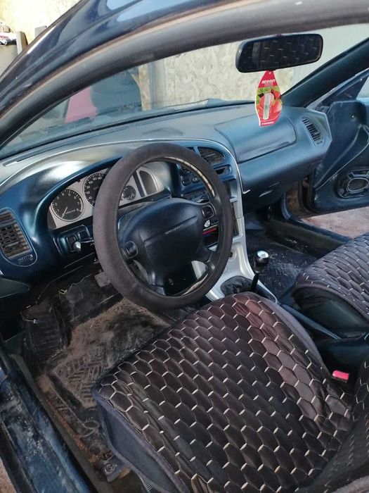 Продам Мазда 323