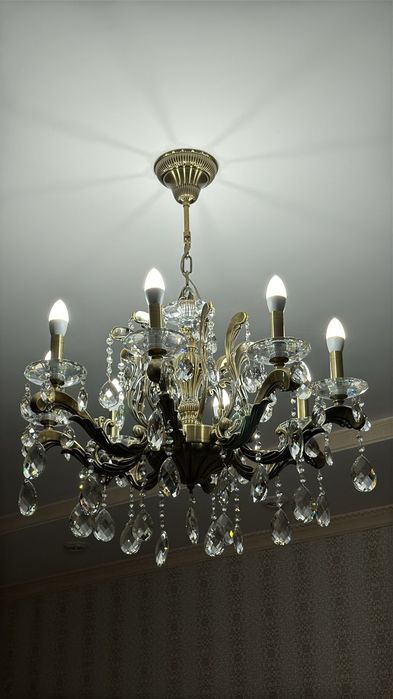 Люстра в отличном состоянии