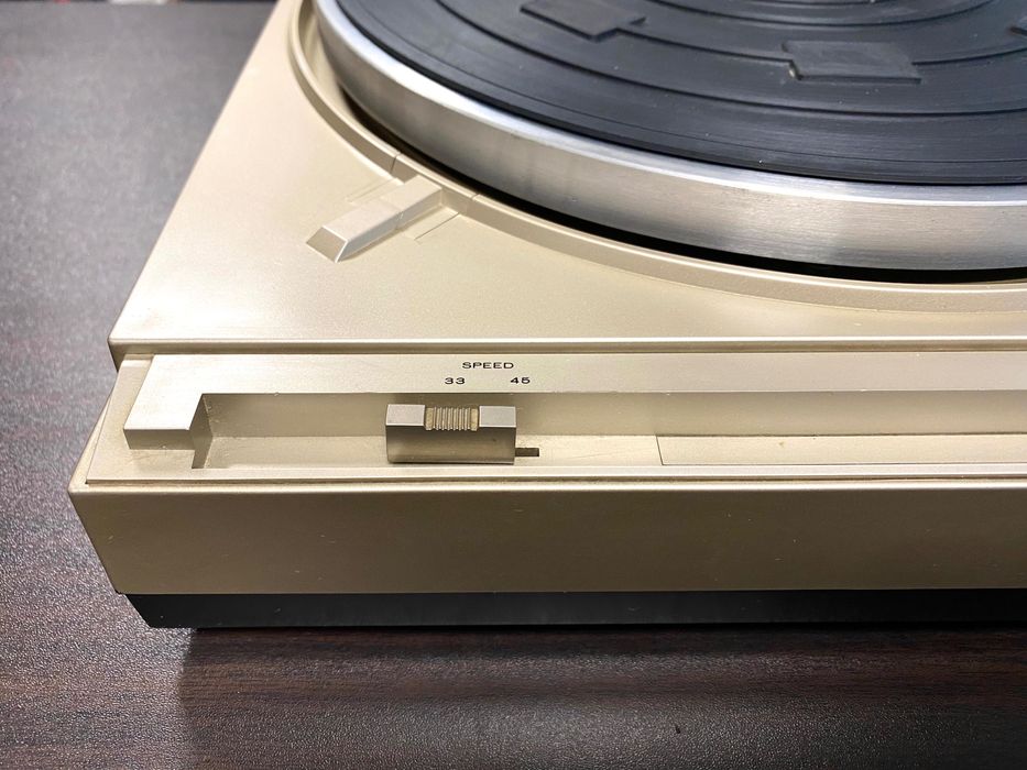 Грамофон Marantz