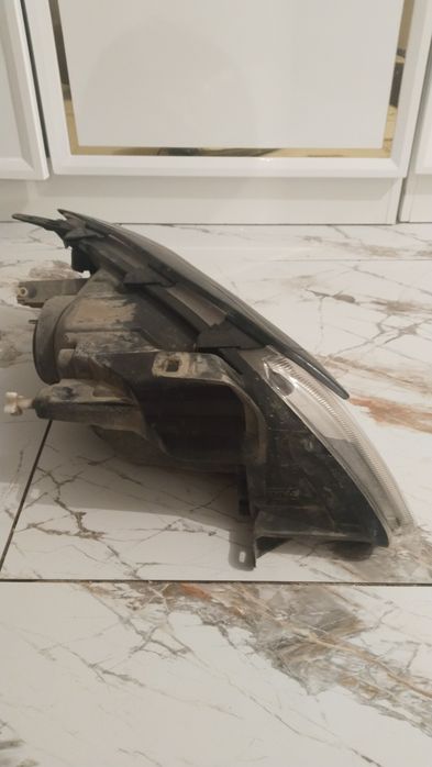 Левый фары гранта