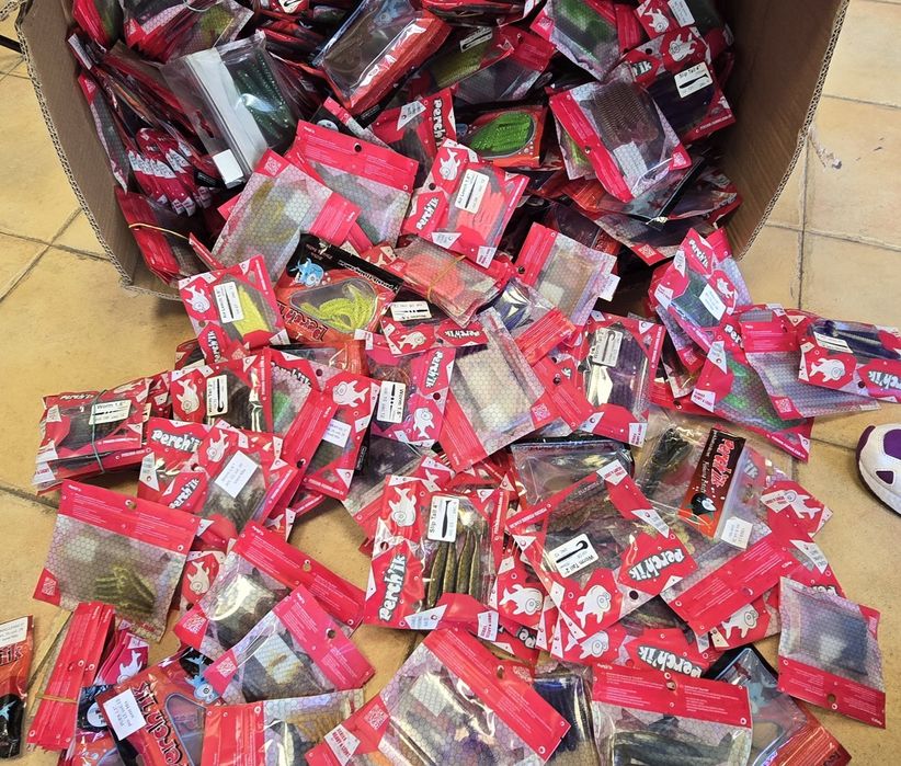 Рибарски такъми воблери, блесни, карбонови спининги и други