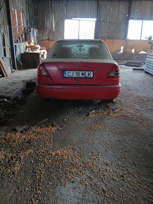 Mercedes-Benz E-Class, 1.617 € — imagine 3