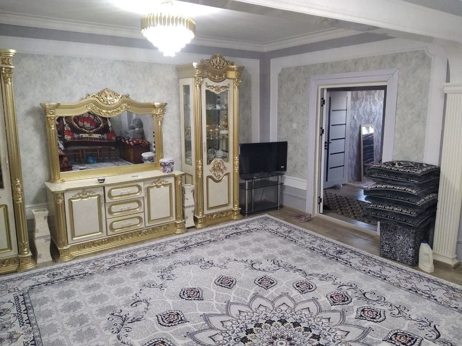 4 xonali ôrta holatda kvartira sotiladi Sergeli-3kv