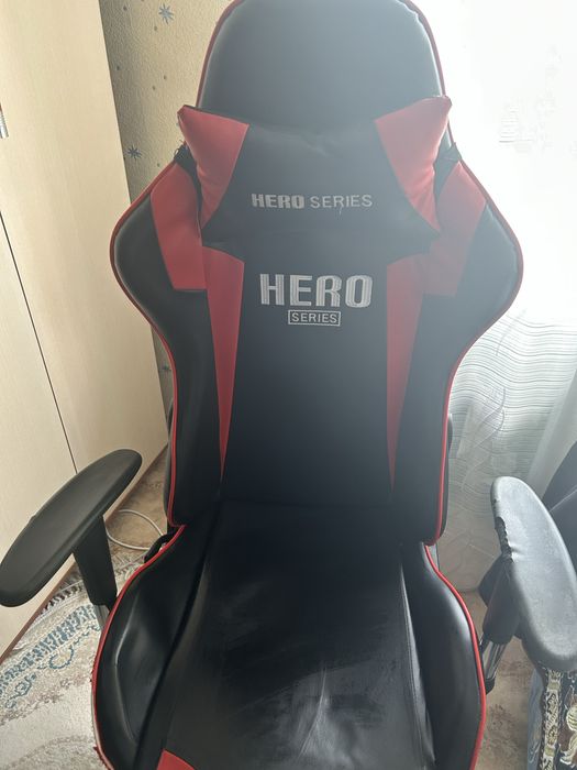 Продам старое игровое кресло