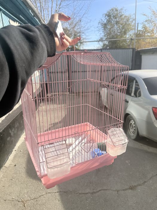 Продам клетки для попугаев
