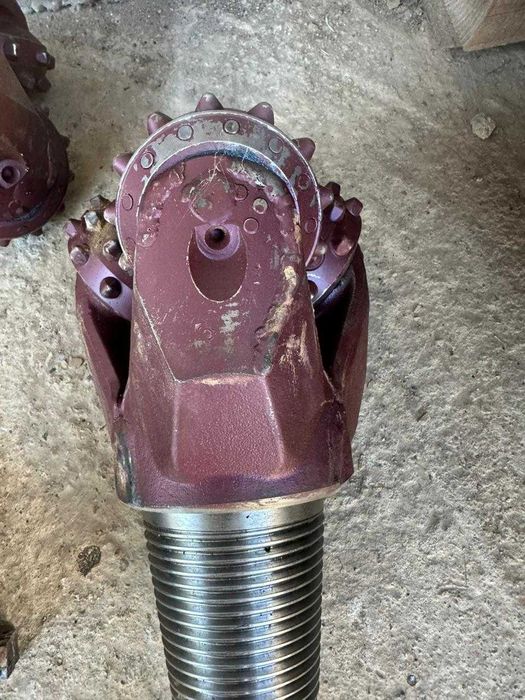 Долото шарошечное дм 161