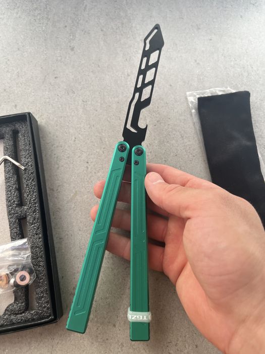 Balisong Butterfly trainer profesionist
