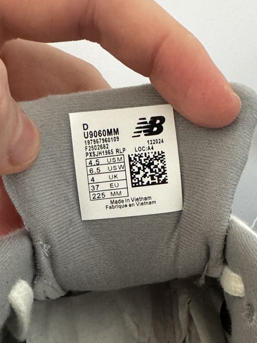 New Balance 9060 Bej