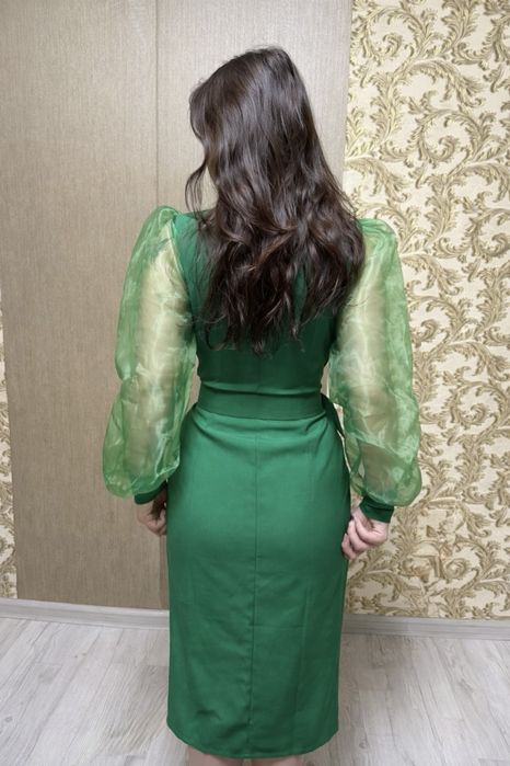 Платья на корпаротив ! Размер М