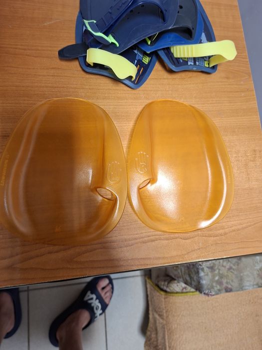 Pluta,palmare, labe inot