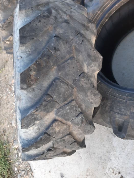 Cauciucuri tractor 10.0/75-15.3 motoagricola remorca