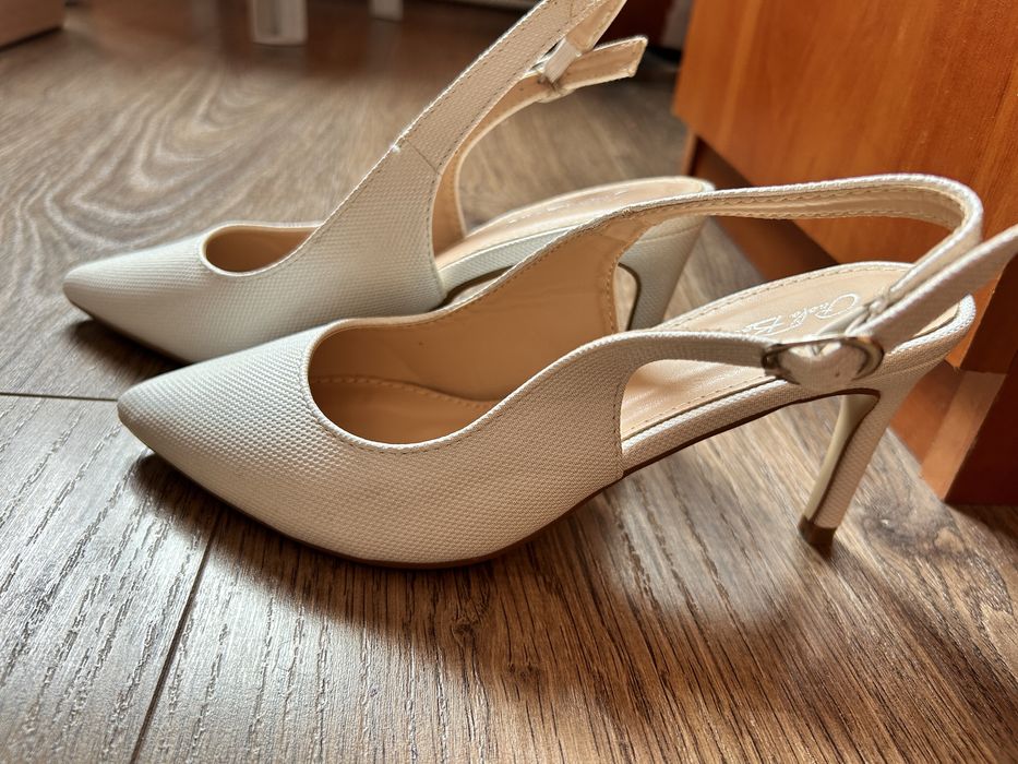 Дамски обувки на ток