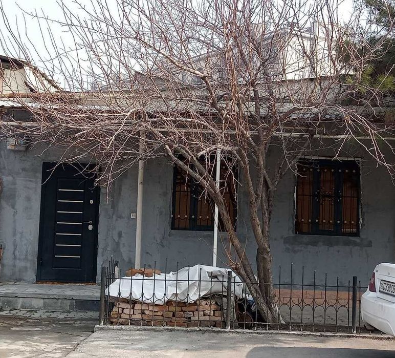 Yu Продаётся уютный дом 4комнаты, недалеко от ГАИ на Гвардейской