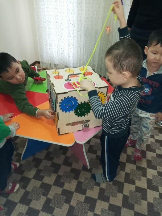 Бизиборд. Домик . 41x41x57 см. Реальный фото