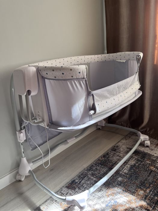 Срочно продам кроватку-манеж