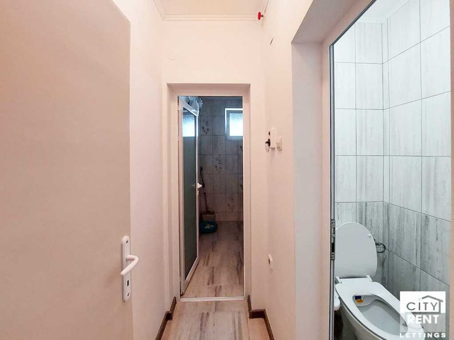 Дава се под наем Четиристаен апартамент в Велико Търново, Център - 99 кв.м за 500 € - Снимка #11