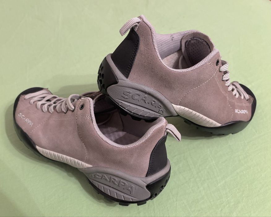 2 чифта SCARPA номер 37, туристически обувки, маратонки планина