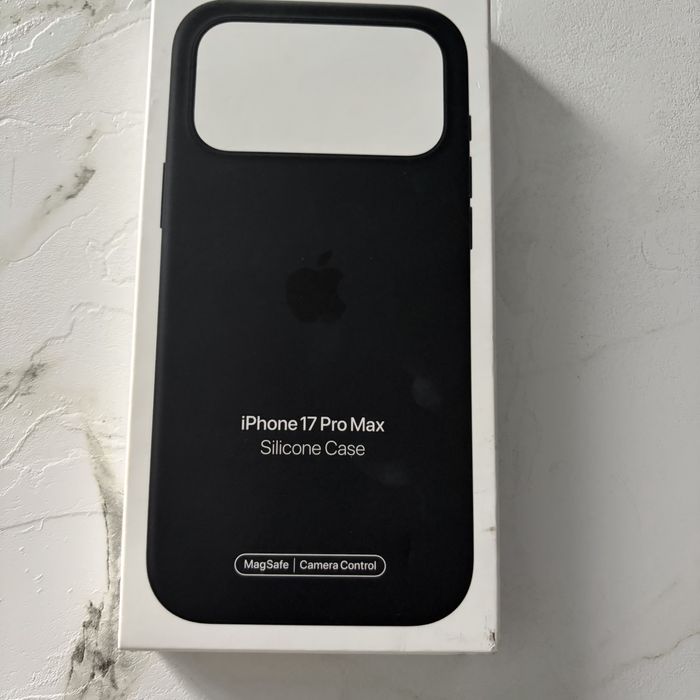 IPhone 17 Pro Max silicone case
