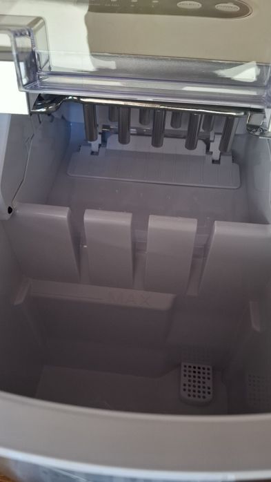 Ледогенератор  H.Koenig, KB14, 12 кг/24ч, 120W неръждаема стомана.