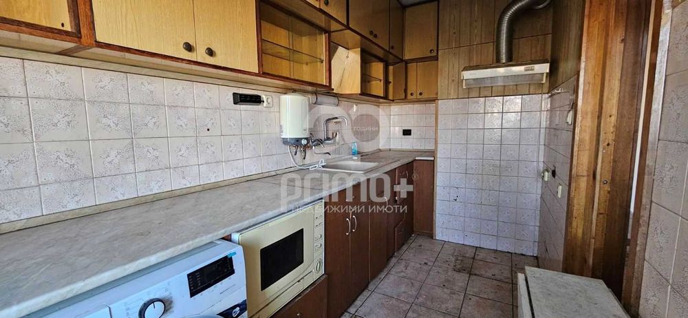 Апартамент с възможност за три спални