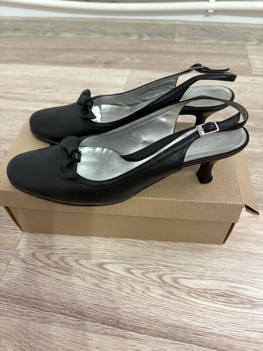 Pantofi piele mărimea 38