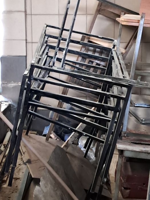 Столы 8 штук б.у.