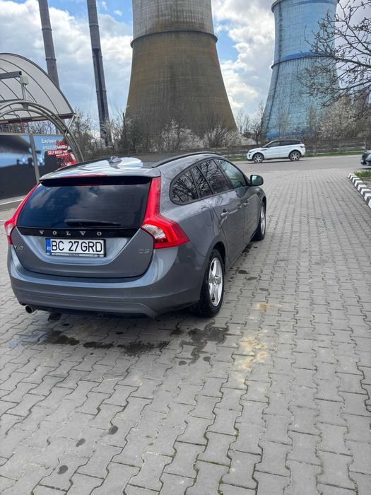 VOLVO V60 2017 — imagine 3